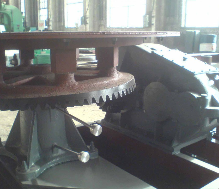 吊式園盤給料機(jī) 吊式園盤給料機(jī)